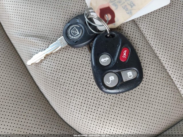 45756489 :رقم المزاد ، 1G6KF57994U220179 vin ، 2004 Cadillac Deville Dts مزاد بيع