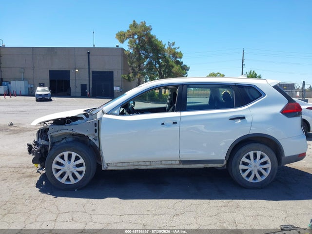 Nissan ROGUE S 2017 KNMAT2MTXHP577052 Image 15