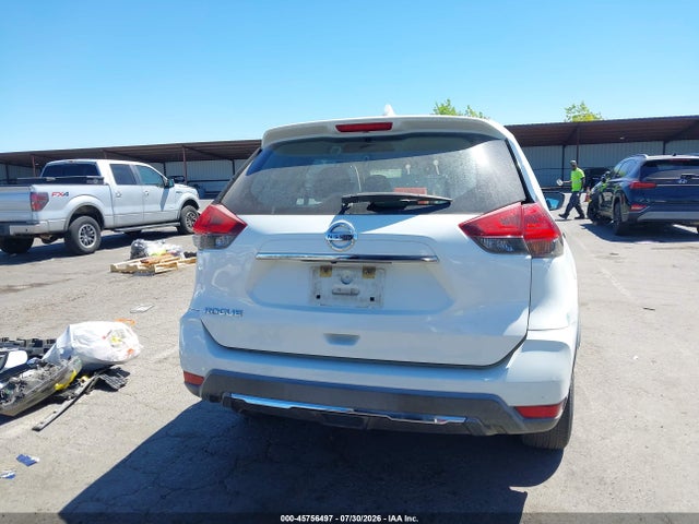 Nissan ROGUE S 2017 KNMAT2MTXHP577052 Image 17