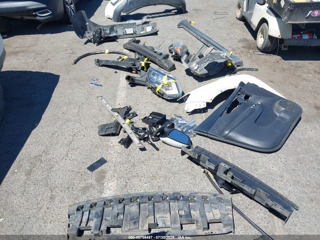 Nissan ROGUE S 2017 KNMAT2MTXHP577052 Image 12