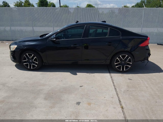 Продажа на аукционе авто 2017 Volvo S60 T5 Dynamic, vin: YV126MFL4H2438272, номер лота: 45756544