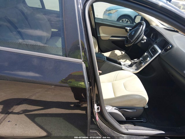 Продажа на аукционе авто 2017 Volvo S60 T5 Dynamic, vin: YV126MFL4H2438272, номер лота: 45756544