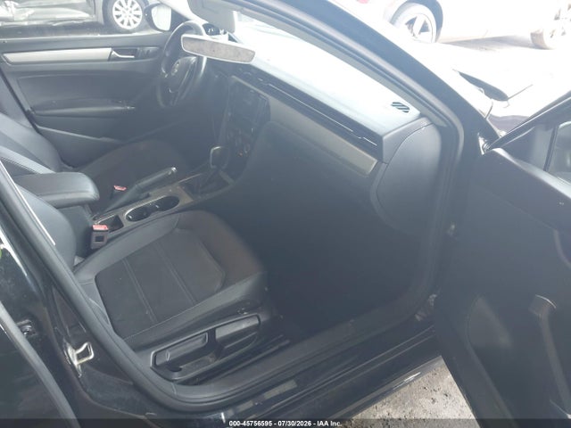 Продаж на аукціоні авто 2020 Volkswagen Passat 2.0t Se, vin: 1VWWA7A36LC006328, номер лоту: 45756595