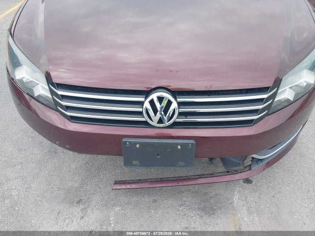 2014 Volkswagen Passat 1.8t Se მანქანა იყიდება აუქციონზე, vin: 1VWBT7A33EC055756, აუქციონის ნომერი: 45756672