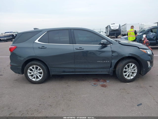 Продаж на аукціоні авто 2018 Chevrolet Equinox Lt, vin: 2GNAXSEV5J6120599, номер лоту: 45756752