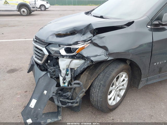 Продаж на аукціоні авто 2018 Chevrolet Equinox Lt, vin: 2GNAXSEV5J6120599, номер лоту: 45756752