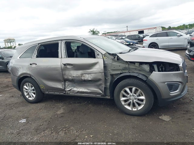 2017 Kia Sorento 3.3l Lx მანქანა იყიდება აუქციონზე, vin: 5XYPG4A50HG230137, აუქციონის ნომერი: 45756778