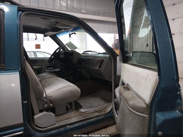 Aukcja sprzedaży 1994 Gmc Suburban K1500, vin: 1GKFK16K9RJ767019, numer aukcji: 45756805