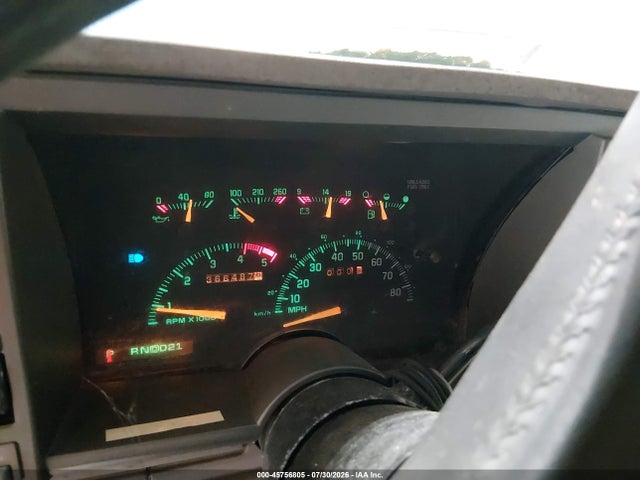 Aukcja sprzedaży 1994 Gmc Suburban K1500, vin: 1GKFK16K9RJ767019, numer aukcji: 45756805