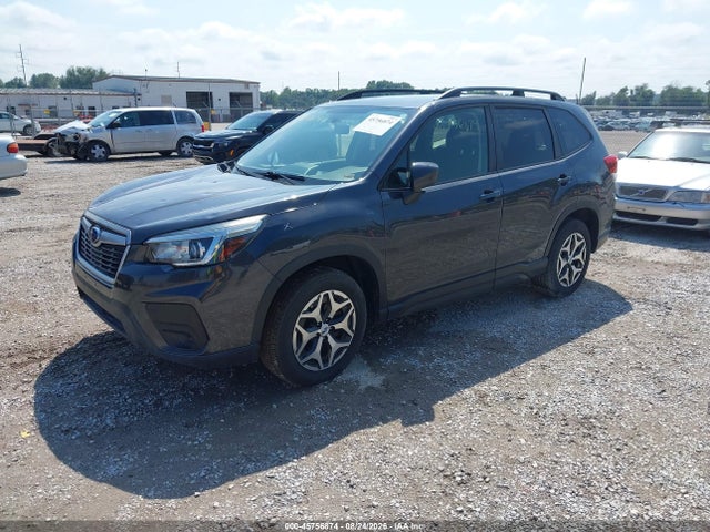 Subaru Forester Premium 2019 JF2SKAEC6KH584485 Image 2