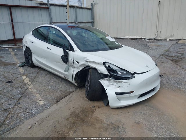 45756881 :رقم المزاد ، 5YJ3E1EA7MF986981 vin ، 2021 Tesla Model 3 Standard Range Plus Rear-wheel Drive مزاد بيع