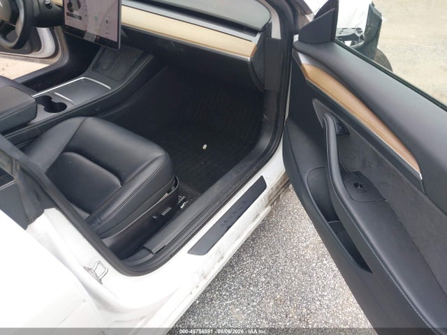 2021 Tesla Model 3 Standard Range Plus Rear-wheel Drive მანქანა იყიდება აუქციონზე, vin: 5YJ3E1EA7MF986981, აუქციონის ნომერი: 45756881