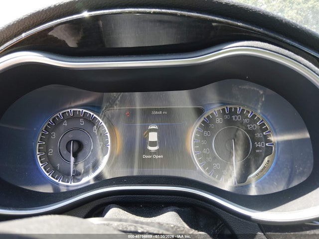 45756889 :رقم المزاد ، 1C3CCCCB9FN566631 vin ، 2015 Chrysler 200 C مزاد بيع