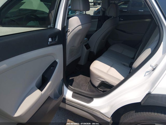 Продажа на аукционе авто 2017 Hyundai Tucson Sport, vin: KM8J3CA27HU326617, номер лота: 45756933