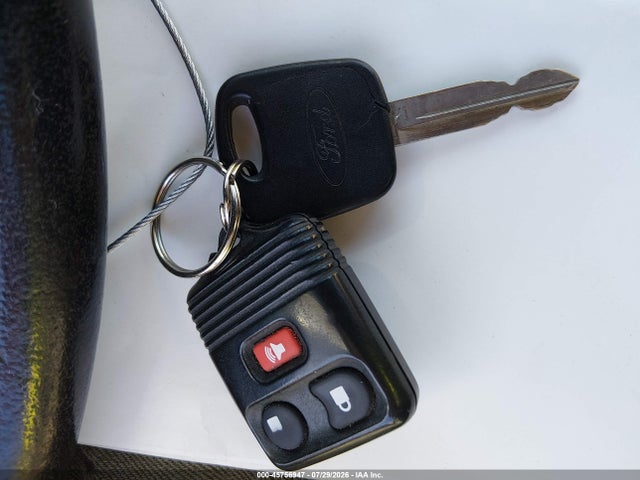 2004 Ford Escape Xlt მანქანა იყიდება აუქციონზე, vin: 1FMCU03194DA23342, აუქციონის ნომერი: 45756947