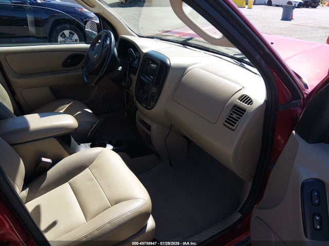 2004 Ford Escape Xlt მანქანა იყიდება აუქციონზე, vin: 1FMCU03194DA23342, აუქციონის ნომერი: 45756947