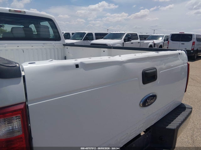 1FT8W4DTXGED31677 Ford F-450 Xl