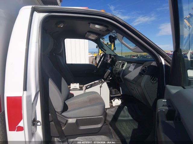 Продажа на аукционе авто 2015 Ford F-450 Chassis Xlt, vin: 1FDUF4HT1FEA89204, номер лота: 45757017