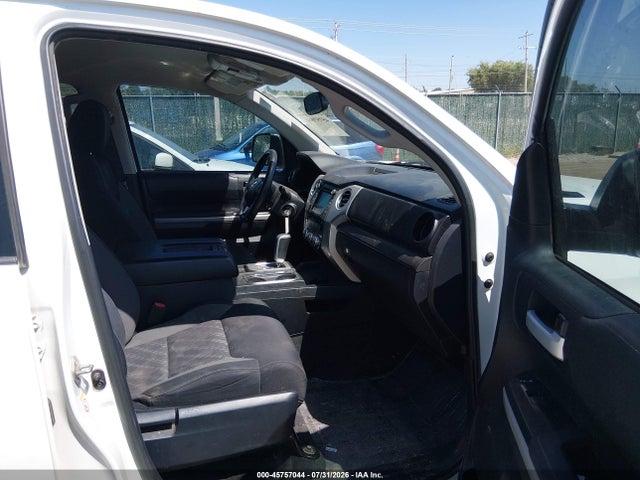 5TFEY5F15JX236731 Toyota Tundra Sr5 5.7l V8