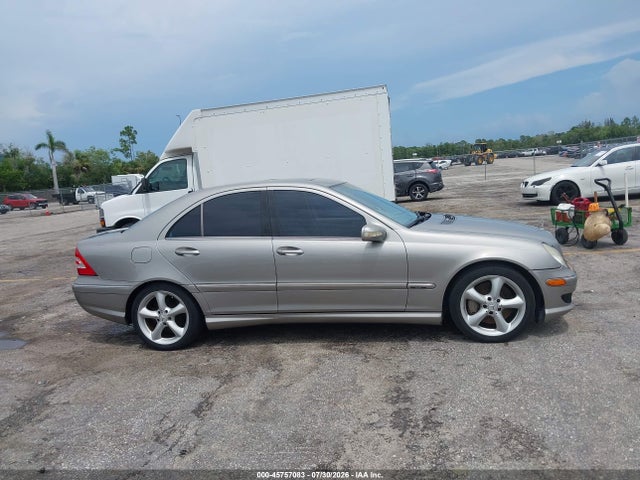 2005 Mercedes-benz C 230 Kompressor Sport მანქანა იყიდება აუქციონზე, vin: WDBRF40J25F603315, აუქციონის ნომერი: 45757083