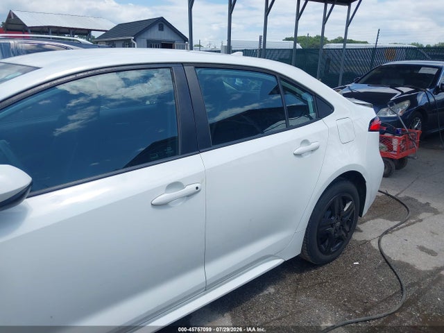 Продаж на аукціоні авто 2021 Toyota Corolla Le, vin: 5YFEPMAE8MP247992, номер лоту: 45757099