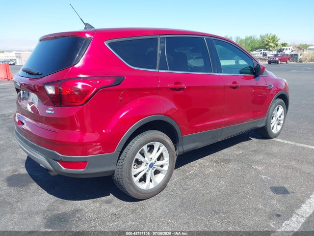 Ford ESCAPE SE 2019 1FMCU9GD4KUA06342 Image 4