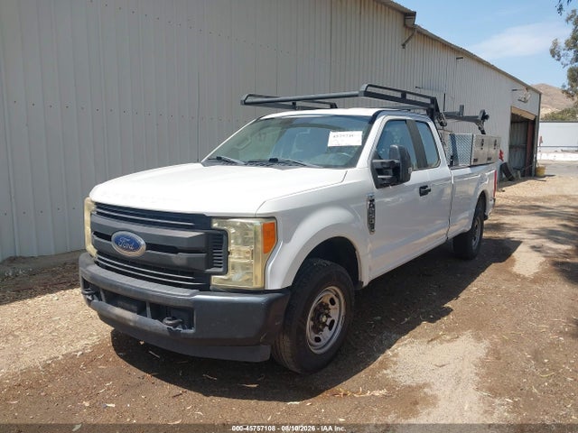 Ford F-250 Xl 2018 1FT7X2A69JEC68929 Image 2
