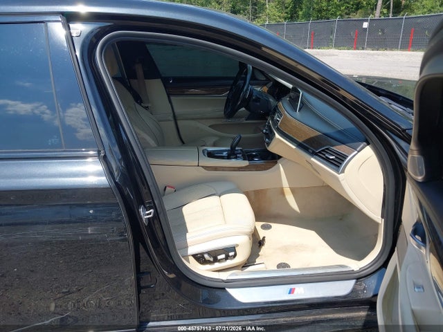 2016 Bmw 750i Xdrive მანქანა იყიდება აუქციონზე, vin: WBA7F2C58GG416506, აუქციონის ნომერი: 45757113