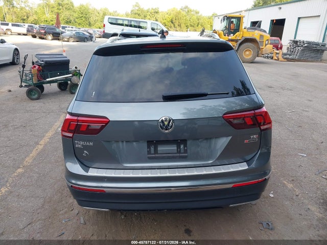 2018 Volkswagen Tiguan 2.0t Se/2.0t Sel მანქანა იყიდება აუქციონზე, vin: 3VV2B7AX5JM120593, აუქციონის ნომერი: 45757122