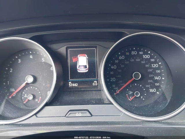 2018 Volkswagen Tiguan 2.0t Se/2.0t Sel მანქანა იყიდება აუქციონზე, vin: 3VV2B7AX5JM120593, აუქციონის ნომერი: 45757122