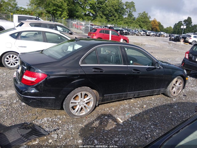 45757131 :رقم المزاد ، WDDGF8AB5DR254564 vin ، 2013 Mercedes-benz C 300 Luxury 4matic مزاد بيع