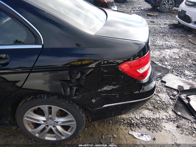 45757131 :رقم المزاد ، WDDGF8AB5DR254564 vin ، 2013 Mercedes-benz C 300 Luxury 4matic مزاد بيع