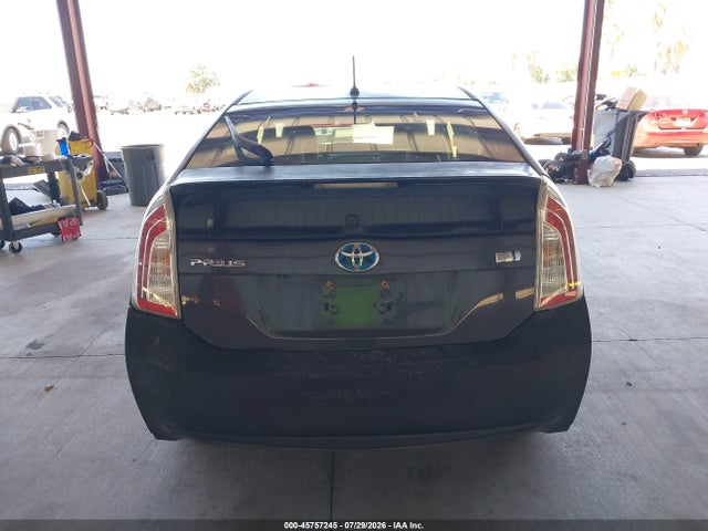 JTDKN3DU2F0455305 Toyota Prius Two