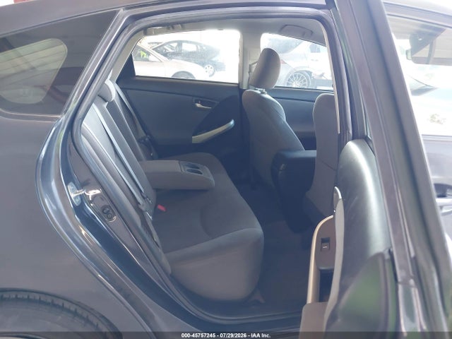 JTDKN3DU2F0455305 Toyota Prius Two