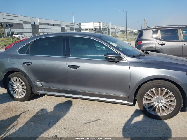 2017 Volkswagen Passat 1.8t Se მანქანა იყიდება აუქციონზე, vin: 1VWBT7A37HC027740, აუქციონის ნომერი: 45757248