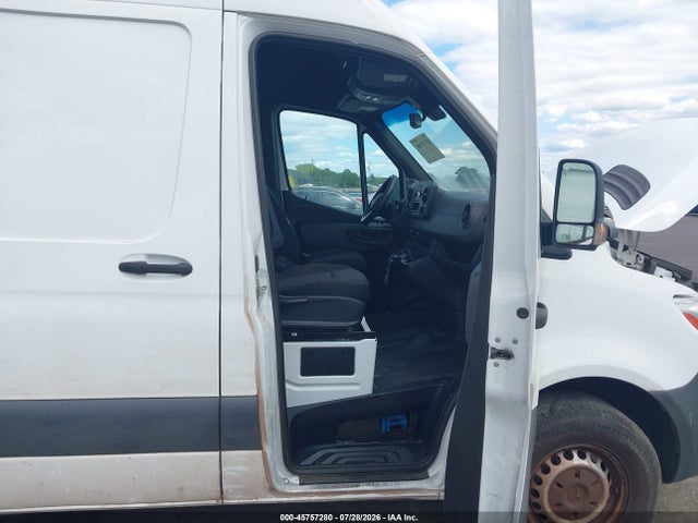45757280 :رقم المزاد ، W1Y4ECHY5MT072200 vin ، 2021 Mercedes-benz Sprinter 2500 High Roof V6 مزاد بيع