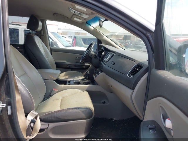 45757328 :رقم المزاد ، KNDMB5C12H6234369 vin ، 2017 Kia Sedona Lx مزاد بيع