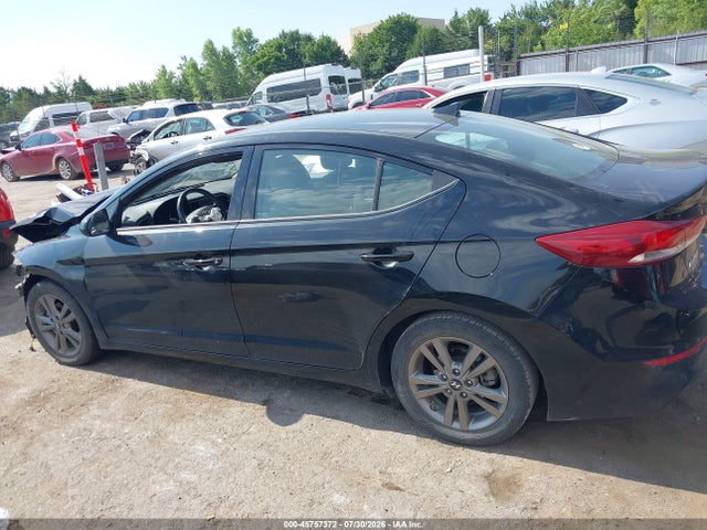 45757372 :رقم المزاد ، 5NPD84LF7JH372084 vin ، 2018 Hyundai Elantra Value Edition مزاد بيع