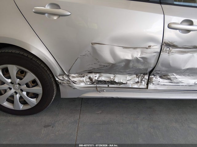 Продажа на аукционе авто 2022 Toyota Corolla Le, vin: JTDEPMAE8NJ225965, номер лота: 45757371