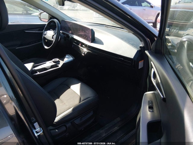 Продажа на аукционе авто 2024 Kia Ev6 Light Long Range, vin: KNDC3DLC1R5217641, номер лота: 45757399