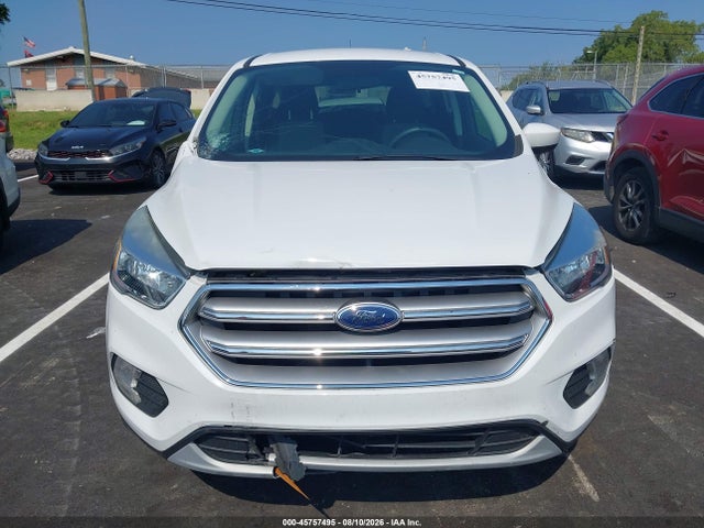1FMCU9GD1HUB50827 Ford ESCAPE SE