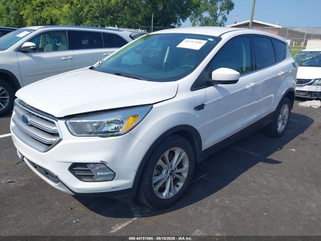 1FMCU9GD1HUB50827 Ford ESCAPE SE