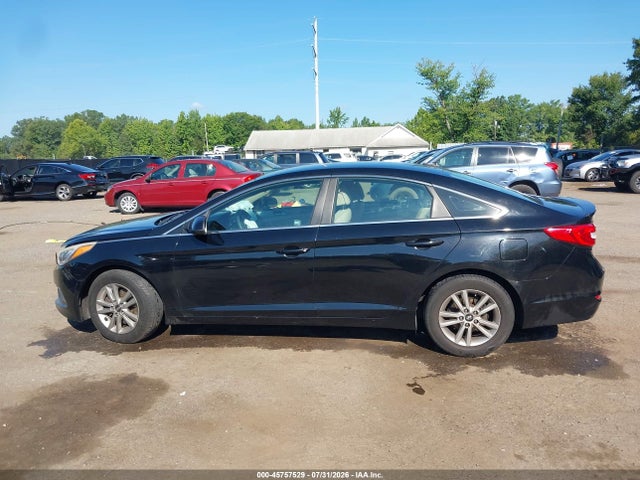 2016 Hyundai Sonata Se მანქანა იყიდება აუქციონზე, vin: 5NPE24AF2GH260682, აუქციონის ნომერი: 45757529