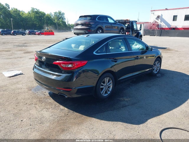 2016 Hyundai Sonata Se მანქანა იყიდება აუქციონზე, vin: 5NPE24AF2GH260682, აუქციონის ნომერი: 45757529