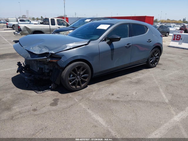 Mazda Mazda3 2.5 Turbo 2021 JM1BPBJYXM1401611 Image 2