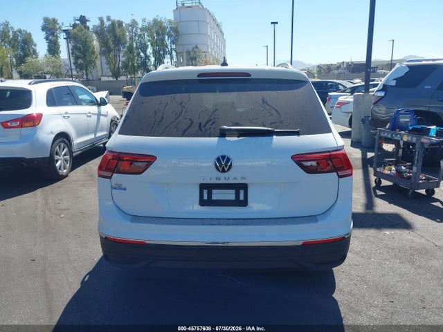 45757608 :رقم المزاد ، 3VV3B7AX0NM151129 vin ، 2022 Volkswagen Tiguan 2.0t Se مزاد بيع