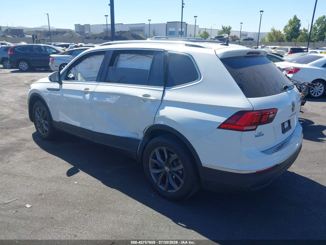 45757608 :رقم المزاد ، 3VV3B7AX0NM151129 vin ، 2022 Volkswagen Tiguan 2.0t Se مزاد بيع