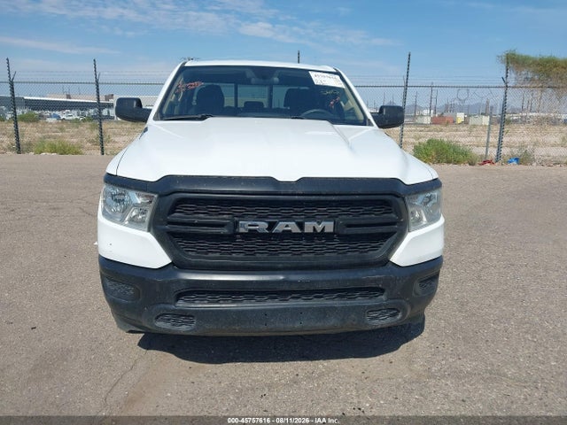 2021 Ram 1500 Tradesman  4x2 6'4 Box მანქანა იყიდება აუქციონზე, vin: 1C6SRECM8MN812639, აუქციონის ნომერი: 45757616