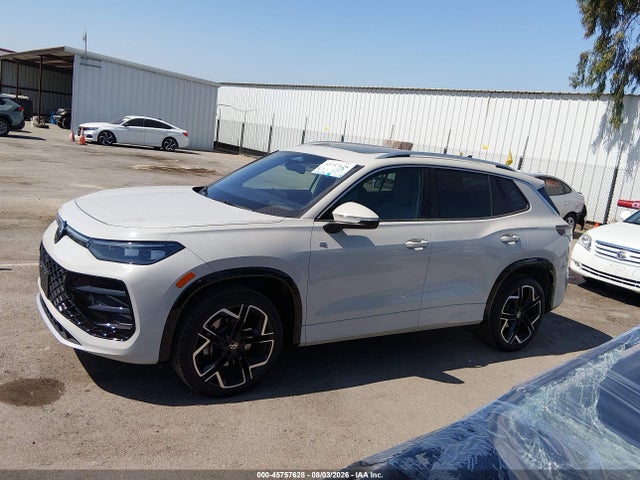 Продаж на аукціоні авто 2025 Volkswagen Tiguan 2.0t Sel R-line, vin: 3VVLR7RM8SM040149, номер лоту: 45757628