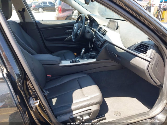 BMW 320i 2018 WBA8A9C51JAH13500 Image 5